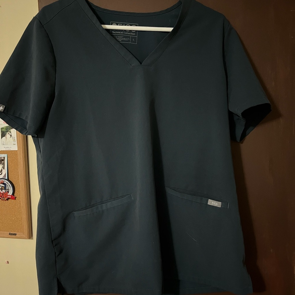 *Like new* Figs Scrub Set